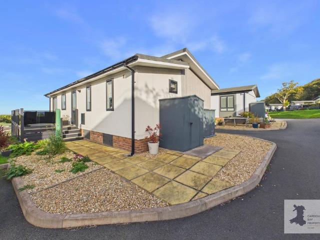 Park Home for sale in Llanina, New Quay