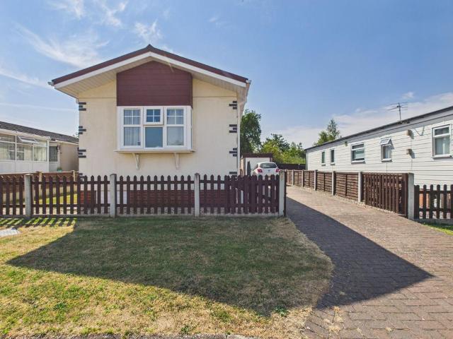 Park Home for sale in Ashby Parkland, Dragonby