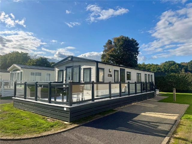 Park Home for sale in Ashurst Bridge, Hampshire