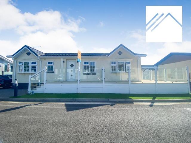 Park Home for sale in Canvey Island