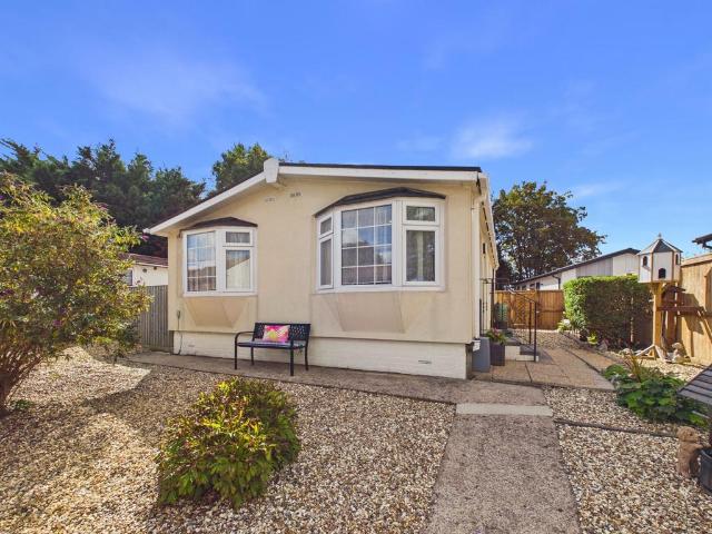 Park Home for sale in Kingsditch, Cheltenham