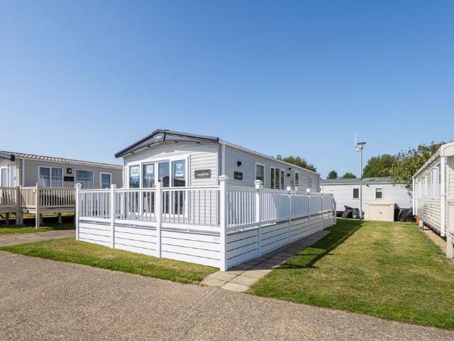 Park Home for sale in Eastbridge, Suffolk