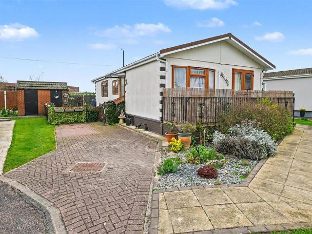 Park Home for sale in Canvey Island