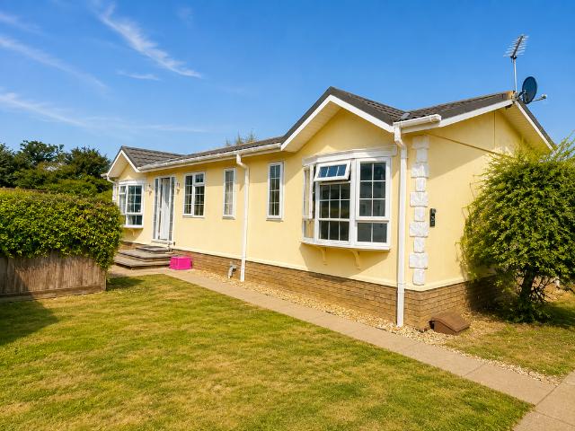 Park Home for sale in Barway, Cambridgeshire