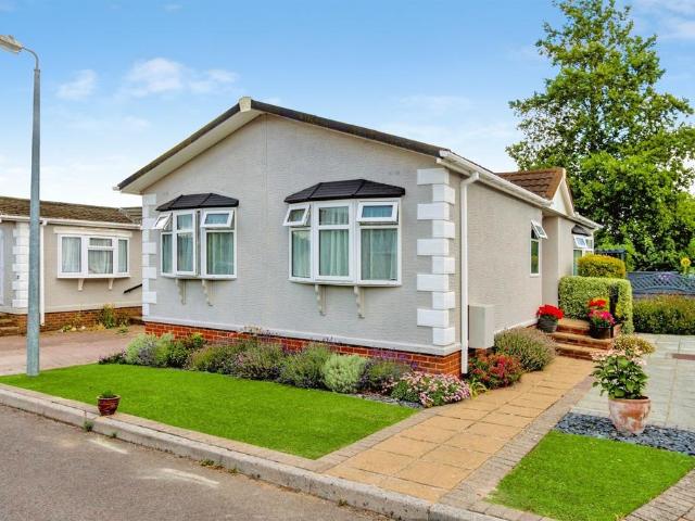 Park Home for sale in Hampshire