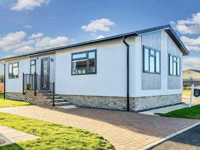 Park Home for sale in East Tuddenham, Norfolk