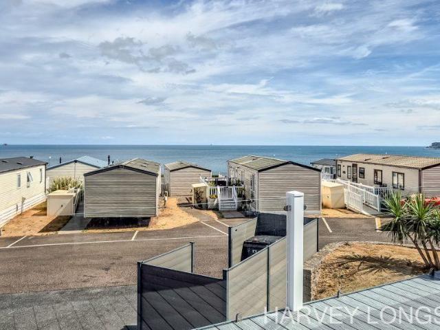 Park Home for sale in Three Beaches, Livermead