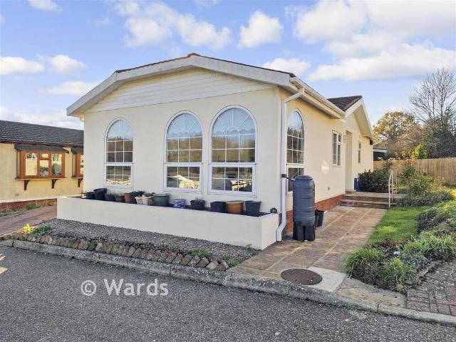 Park Home for sale in The Butts, Kent