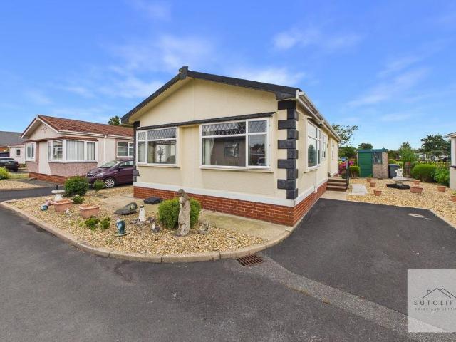 Park Home for sale in Cabus, Lancashire