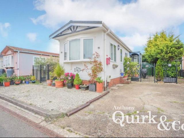 Park Home for sale in Barling, Essex