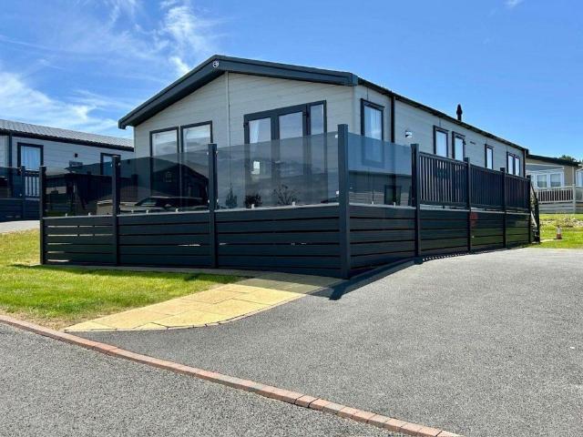 Park Home for sale in Goonhavern, Perranzabuloe