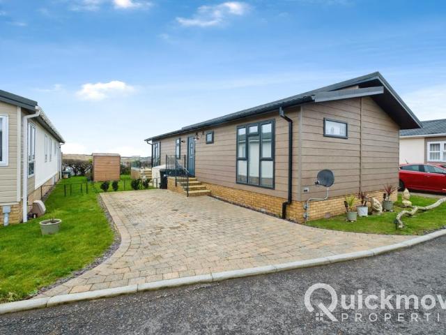 Park Home for sale in Milford-on-Sea, Ashurst Bridge
