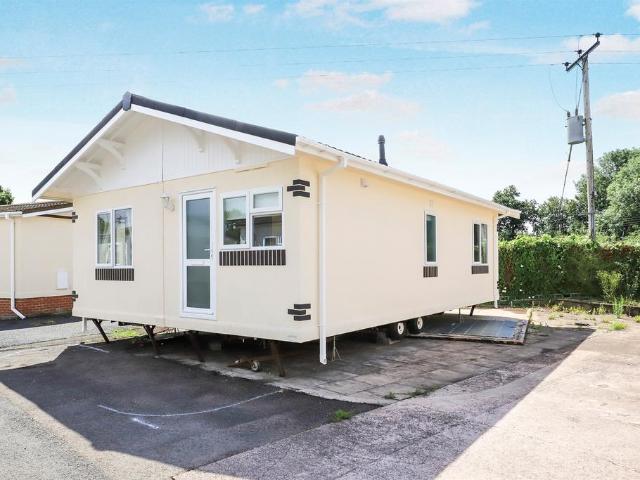 Park Home for sale in Coven Heath, Great Chatwell