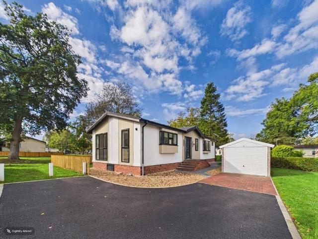 Park Home for sale in Upthorpe, West Suffolk