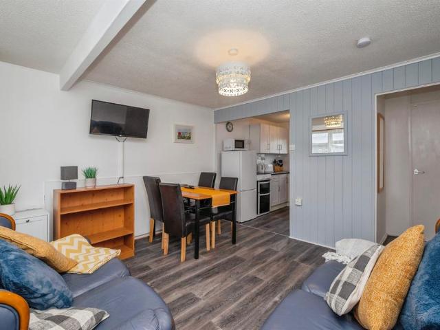 Park Home for sale in Stokesby, Norfolk
