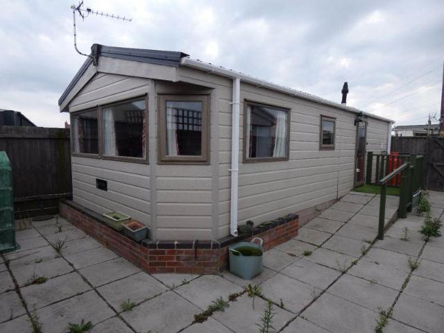 Park Home for sale in Pamington, Gloucestershire
