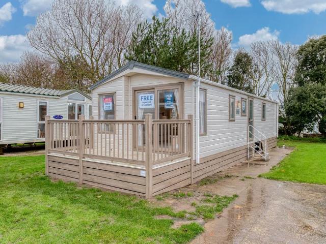 Park Home for sale in Eastbridge, Suffolk