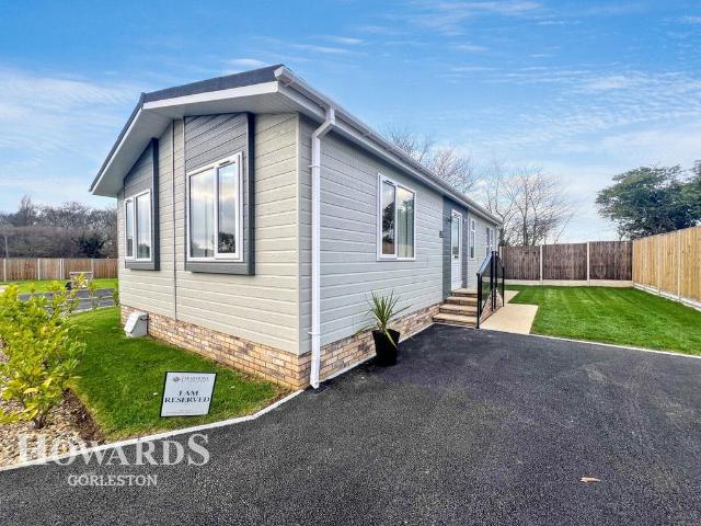 Park Home for sale in Belton with Browston, Stokesby