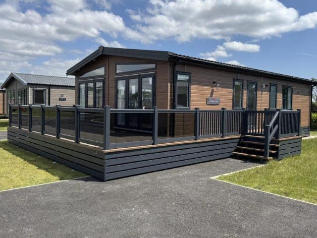 Park Home for sale in Porthcawl, Nottage