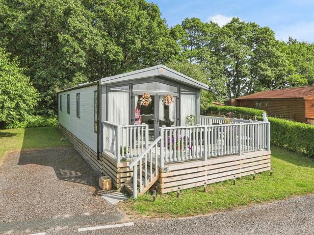 Park Home for sale in Barmby Moor, East Riding Of Yorkshire
