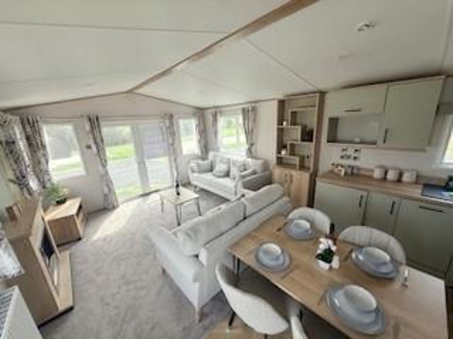 Park Home for sale in Upper Dovercourt, Tendring