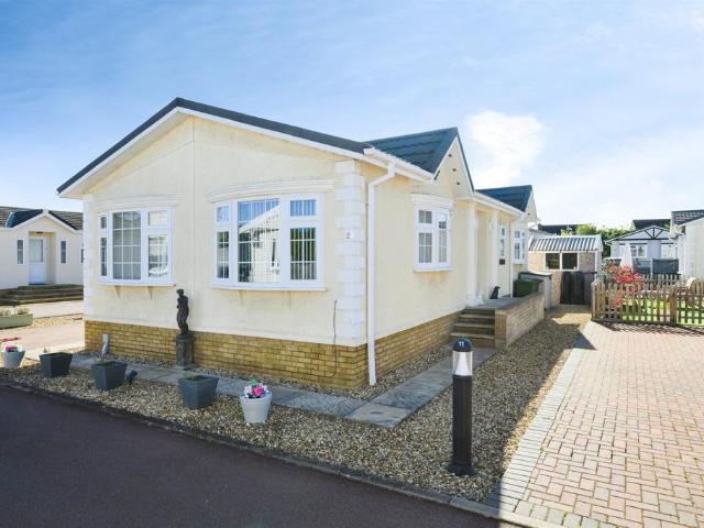 Park Home for sale in Four Gotes, Cambridgeshire