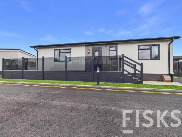 Park Home for sale in Canvey Island