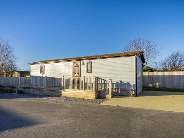 Park Home for sale in Barmby Moor, East Riding Of Yorkshire