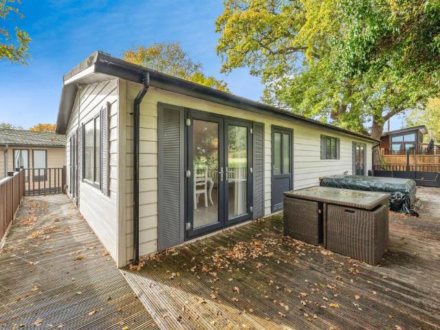 Park Home for sale in Comers, Norfolk