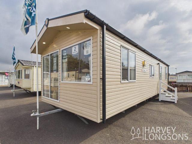 Park Home for sale in Felixstowe, Eastbridge