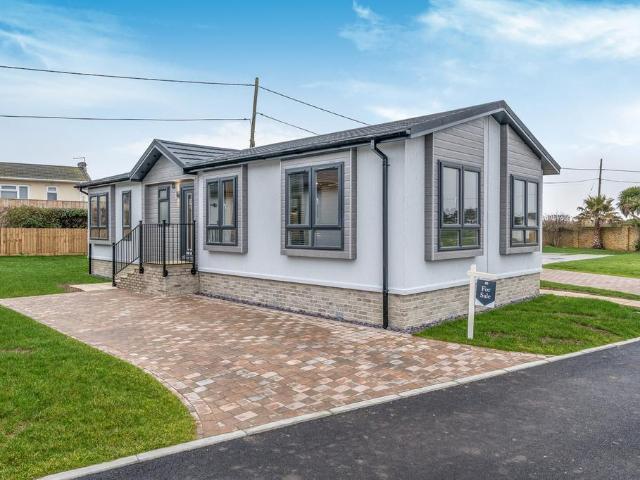 Park Home for sale in Hillborough, The Bridge