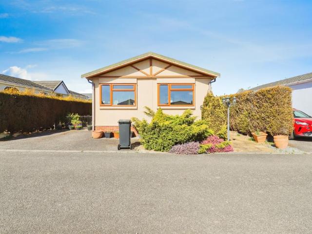 Park Home for sale in Bedingfield, Suffolk