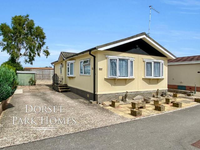 Park Home for sale in Crossways, East Dorset