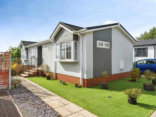 Park Home for sale in Barway, Cambridgeshire