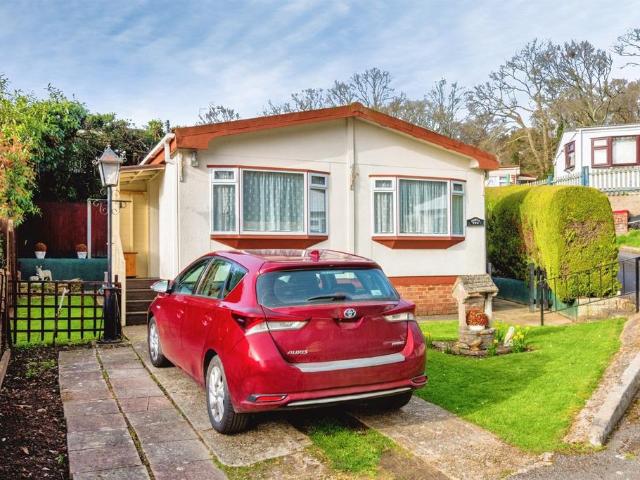 Park Home for sale in Barton Stacey, Hampshire