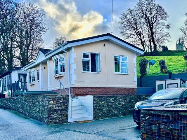 Park Home for sale in Gluvian, St Columb Major
