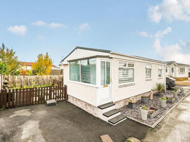Park Home for sale in Andertons Mill, Lancashire