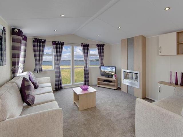 Park Home for sale in Rookley Green, Rookley