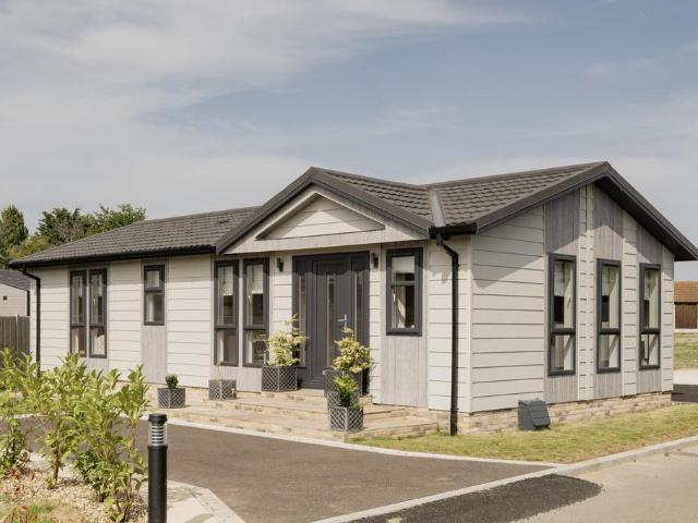 Park Home for sale in Belton with Browston, Stokesby