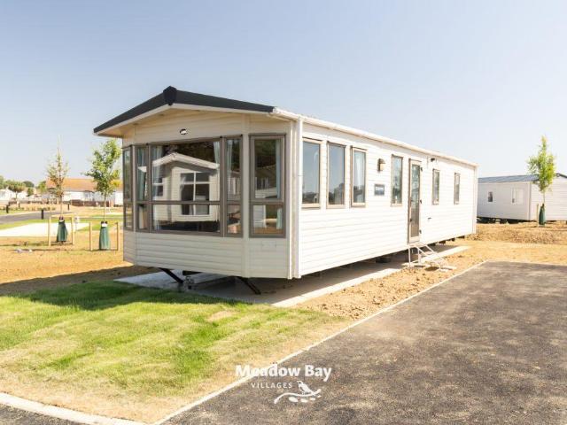 Park Home for sale in Spring Vale, Hampshire