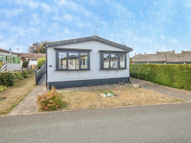 Park Home for sale in Bixley, Eastbridge