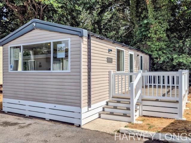 Park Home for sale in Three Beaches, Livermead