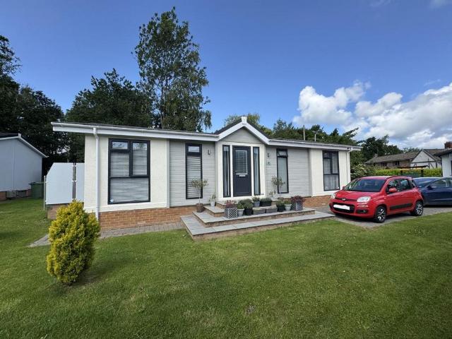 Park Home for sale in Shirland and Higham CP, Brackenfield