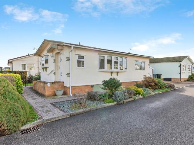 Park Home for sale in Barholm, Lincolnshire