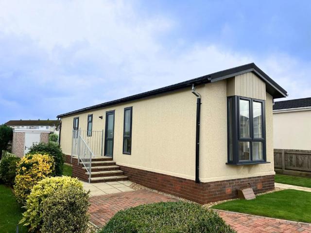 Park Home for sale in Old Milton, Ashurst Bridge