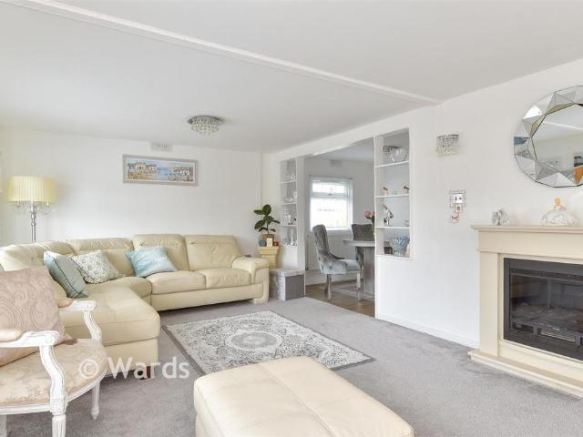 Park Home for sale in The Butts, Kent