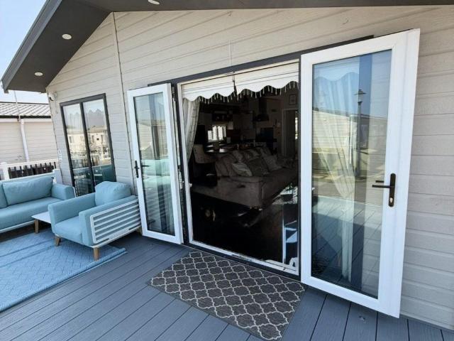 Park Home for sale in West End, Whitstable