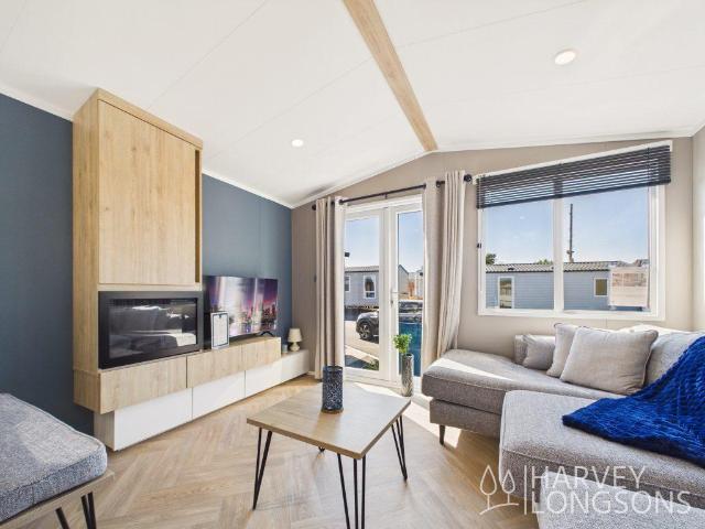 Park Home for sale in Heathlands, East Sussex