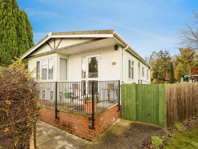 Park Home for sale in Elton