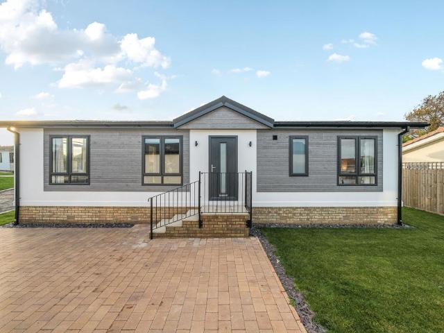 Park Home for sale in Wick, Bournemouth